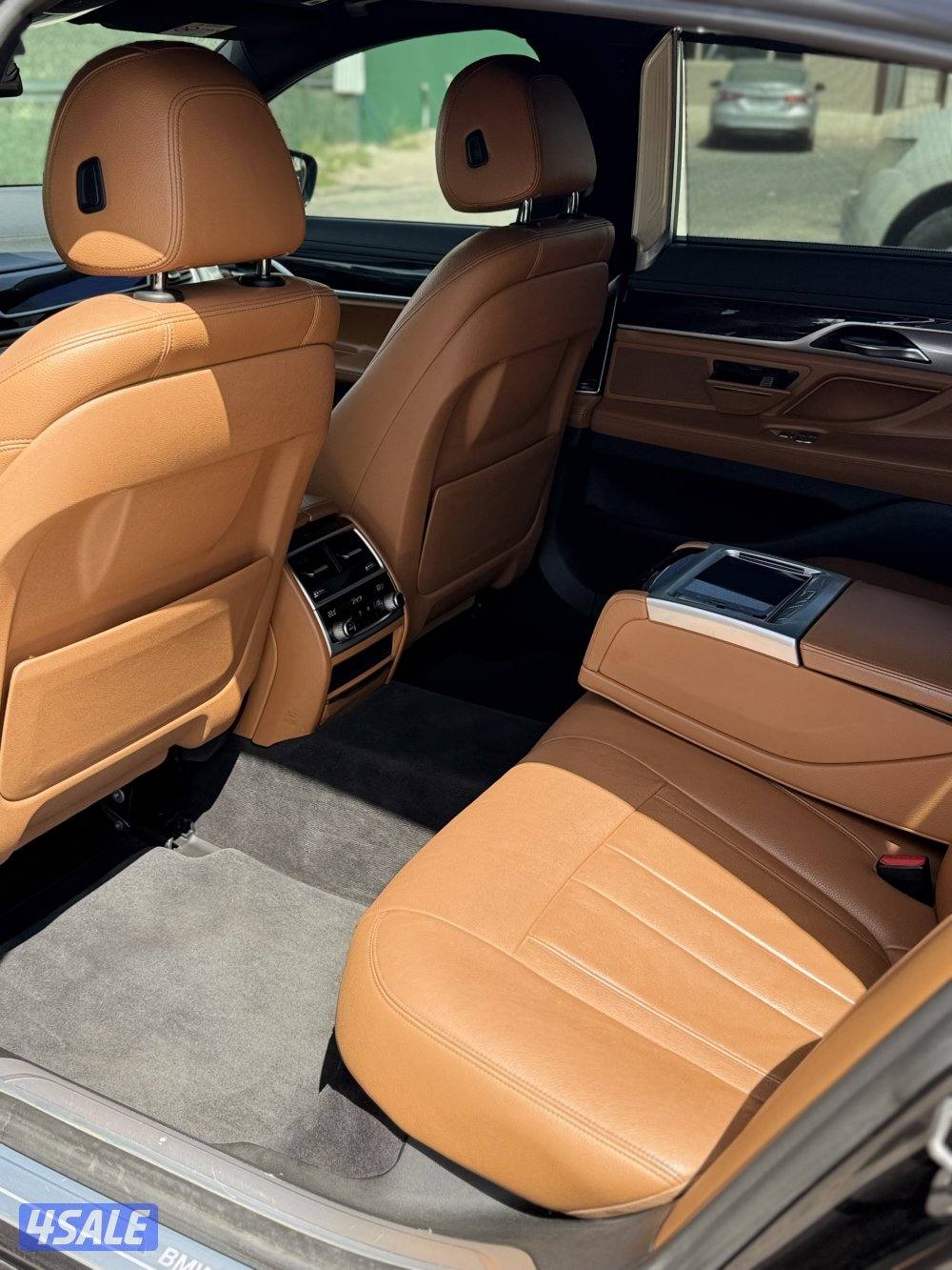 الغانم BMW740iL 2018 صبغ الوكالة8