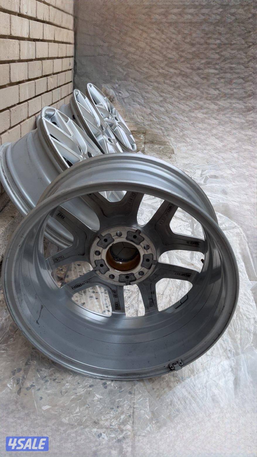 للبيع رنقات جي كلاس ٢٠١٩ حجم ١٨4