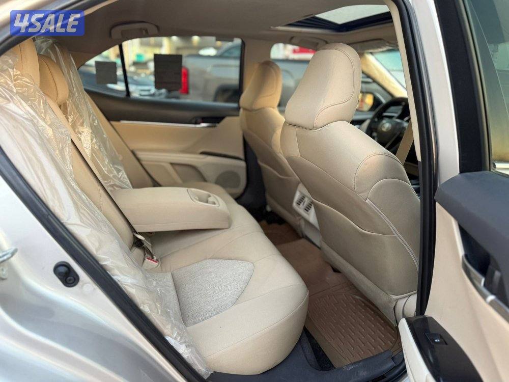 للبيع كامري 2018 الفل فتحه6