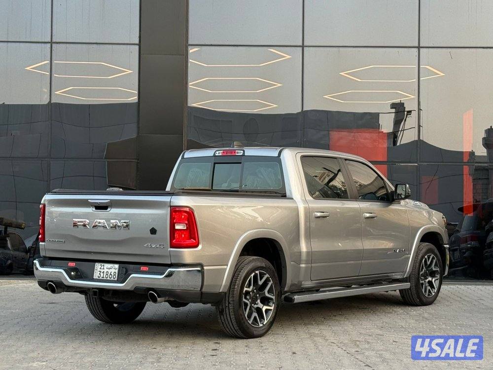 RAM LARAMIE 4*4 _2025 صبغ الوكالة3