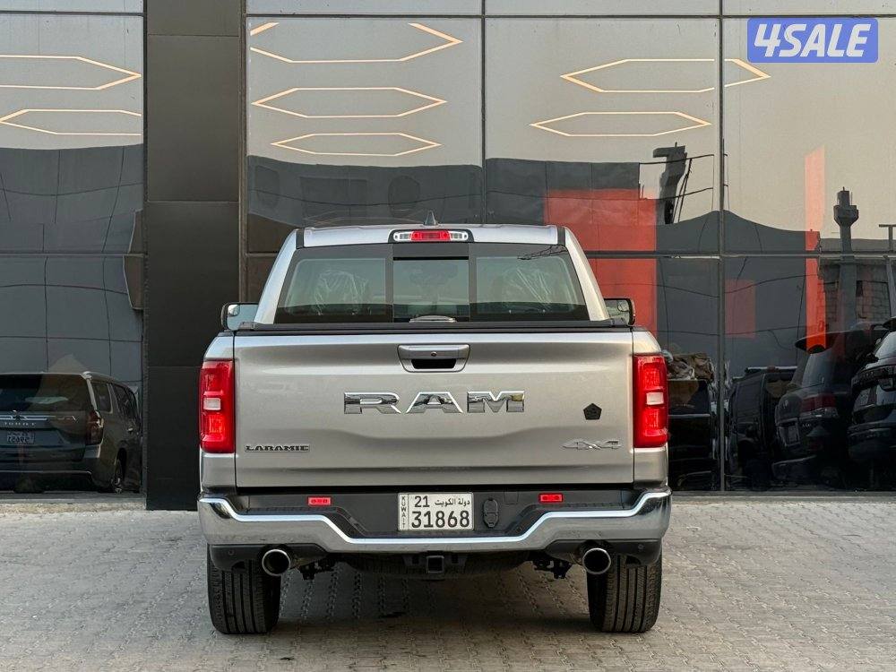 RAM LARAMIE 4*4 _2025 صبغ الوكالة5