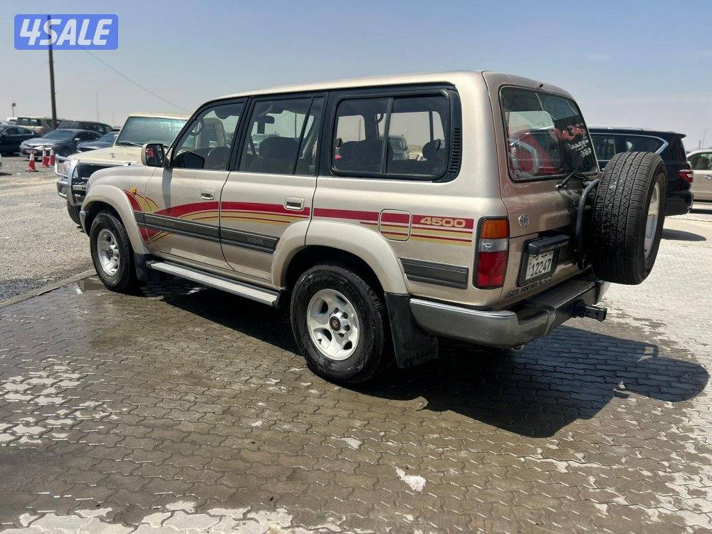 تويوتا لاند كروزر VX.R  موديل 1991 ماشى 371.000 k.m  وارد الساير .2