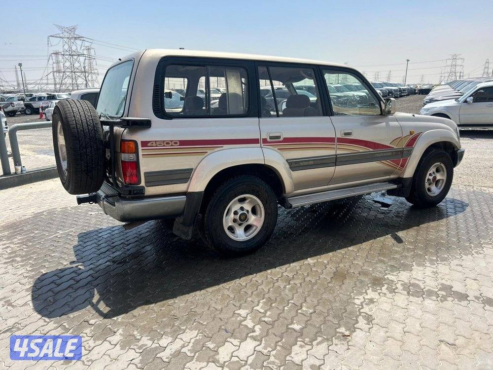 تويوتا لاند كروزر VX.R  موديل 1991 ماشى 371.000 k.m  وارد الساير .3