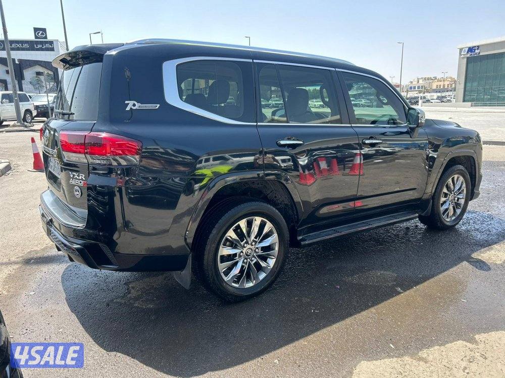 لاند كروزر VX.R AEROs twin turbo.V6  موديل 2022 ماشى 128.000 k.m3