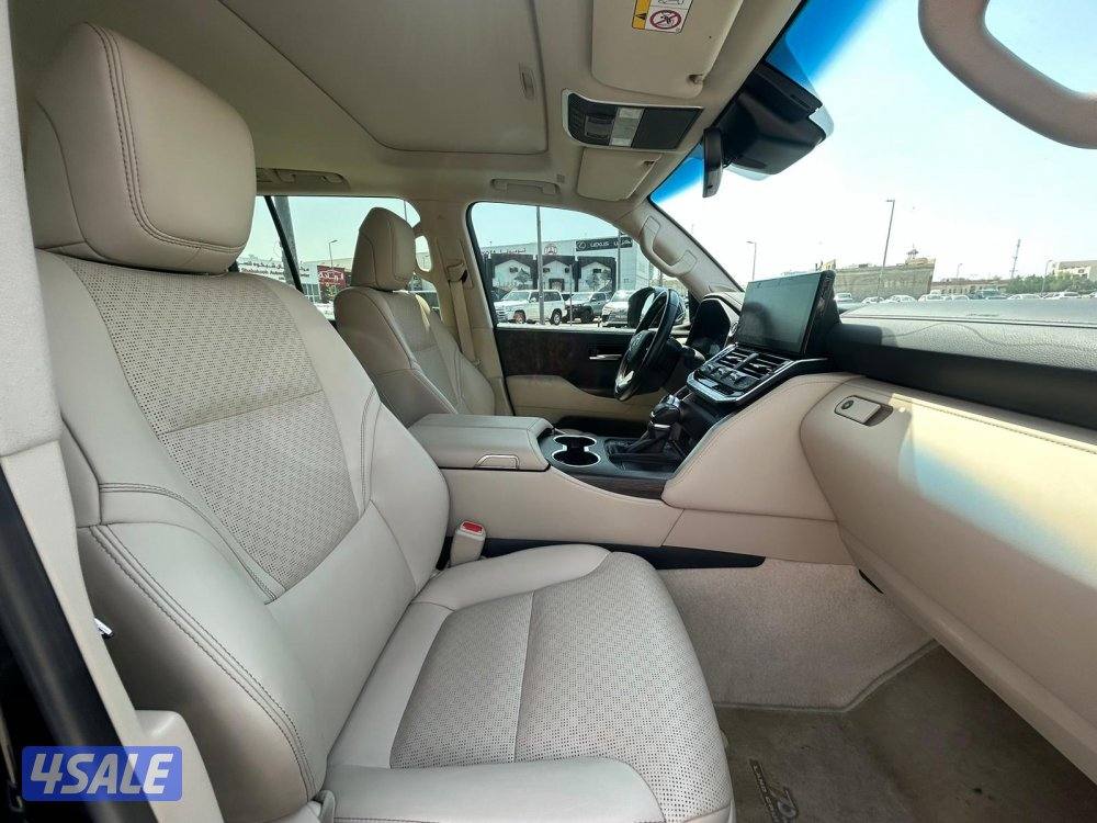 لاند كروزر VX.R AEROs twin turbo.V6  موديل 2022 ماشى 128.000 k.m5