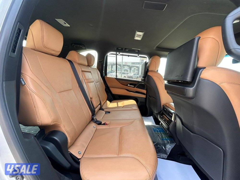 لكزس LX600 درجة اولى  twinturbo .V6 موديل 2024 ماشي 52.000 k.m4