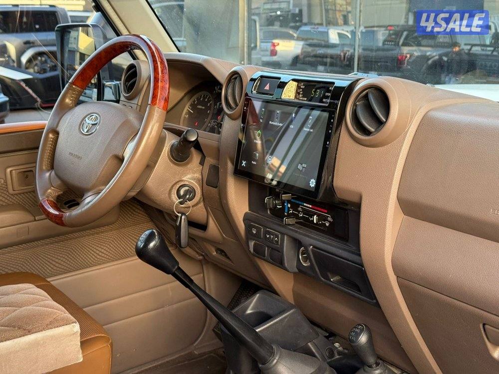LAND CRUISER LX 4WD V6 _2013 صبغ الوكالة7