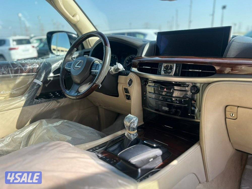 لكزس LX570 s موديل 2018 ماشى 234.000 k.m  وارد الخليج .صبغ وكالة7