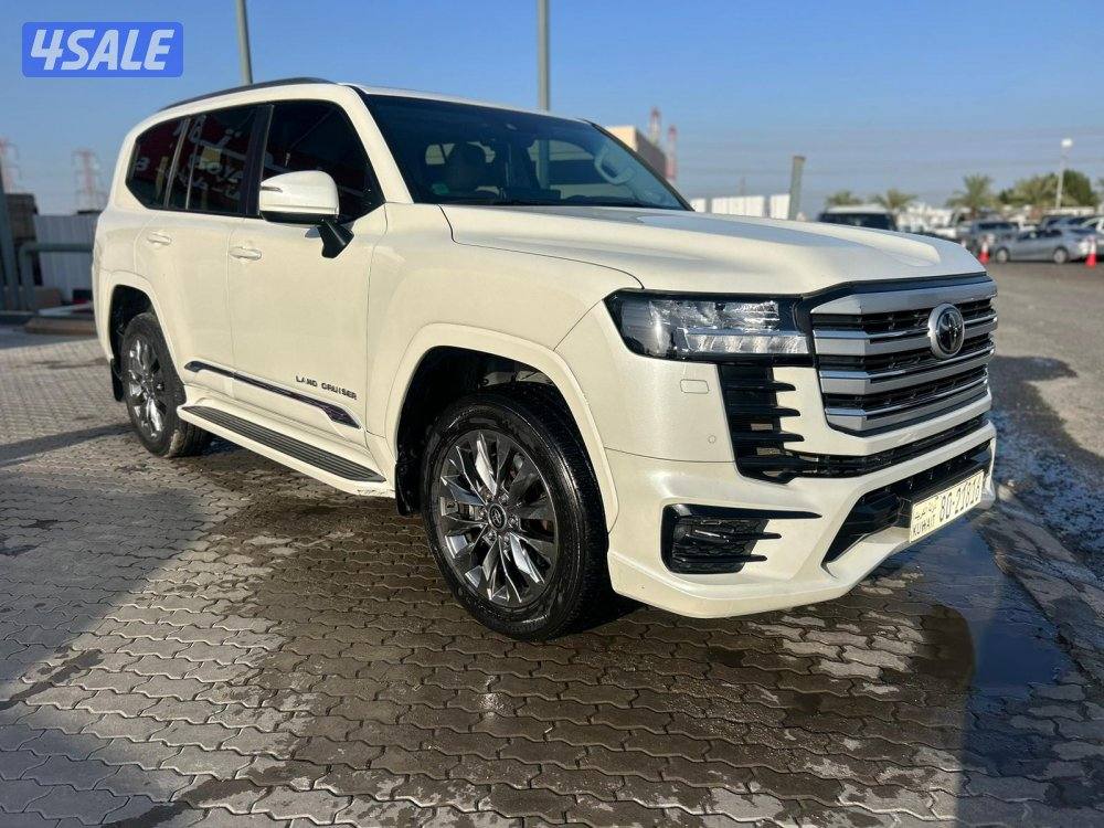 تويوتا لاند كروزر GX.R AEROs twin turbo.V6 موديل 2024 ماشى 68.000 k.m1