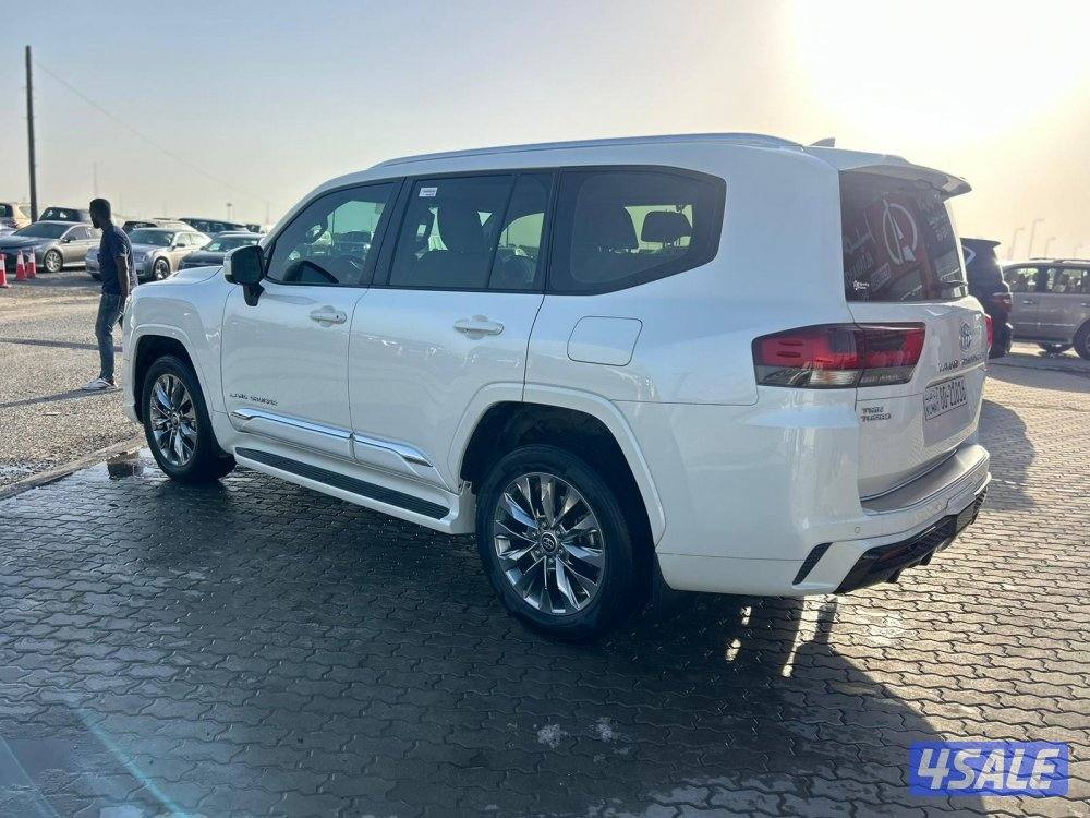 تويوتا لاند كروزر GX.R AEROs twin turbo.V6 موديل 2024 ماشى 68.000 k.m2