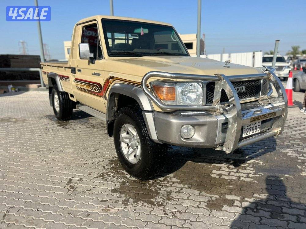 لاند كروزر شاص LX .V6 موديل 2019 ماشى 306.000 k.m وارد الساير .1