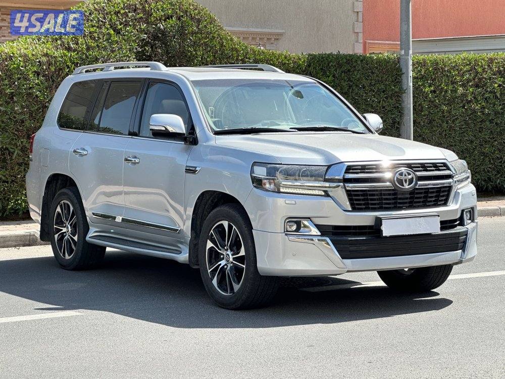 لاند كروزرGX.R جراند تورينج 2021 ماشي 106 صبغ 3 قطع شرط الفحص1