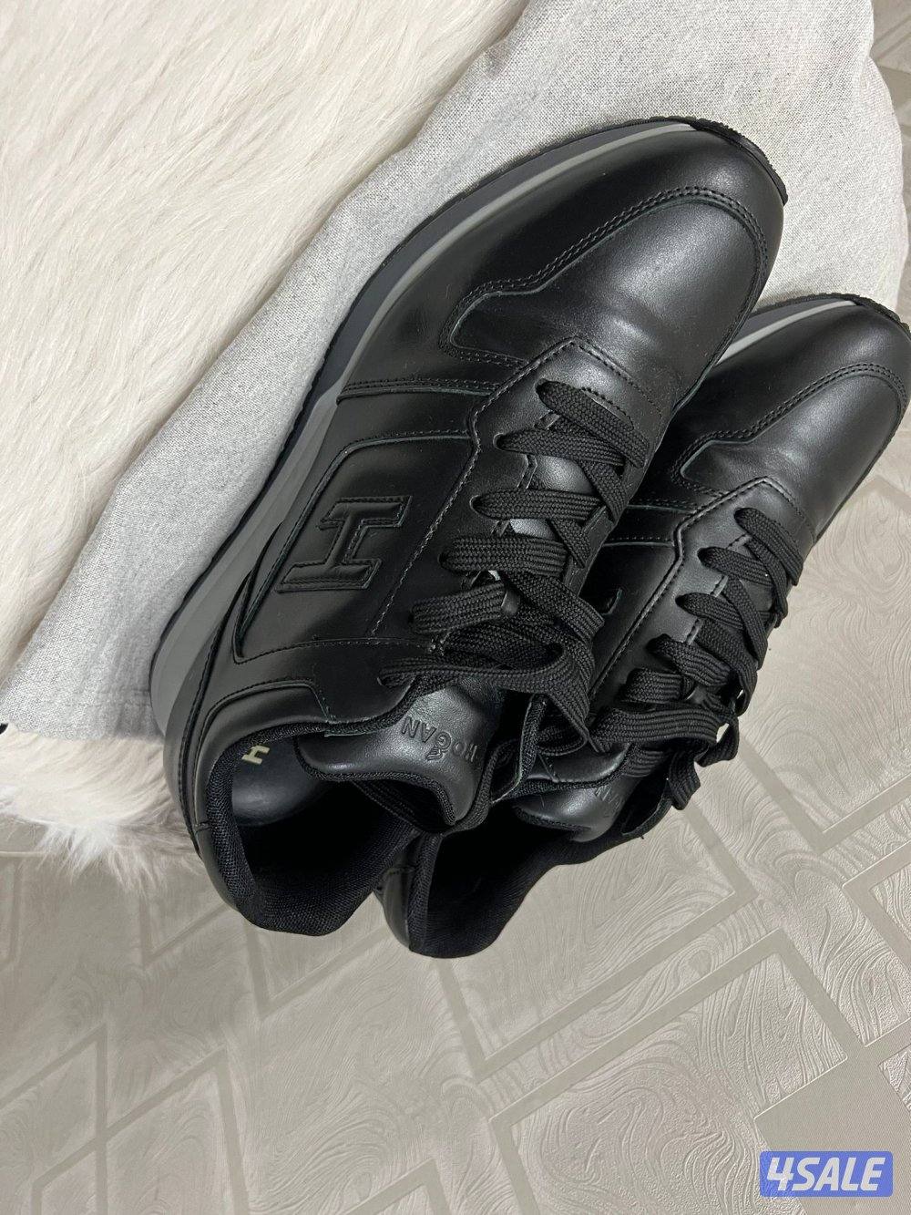 جوتي هوقان مقاس ٤٣ اصلي1