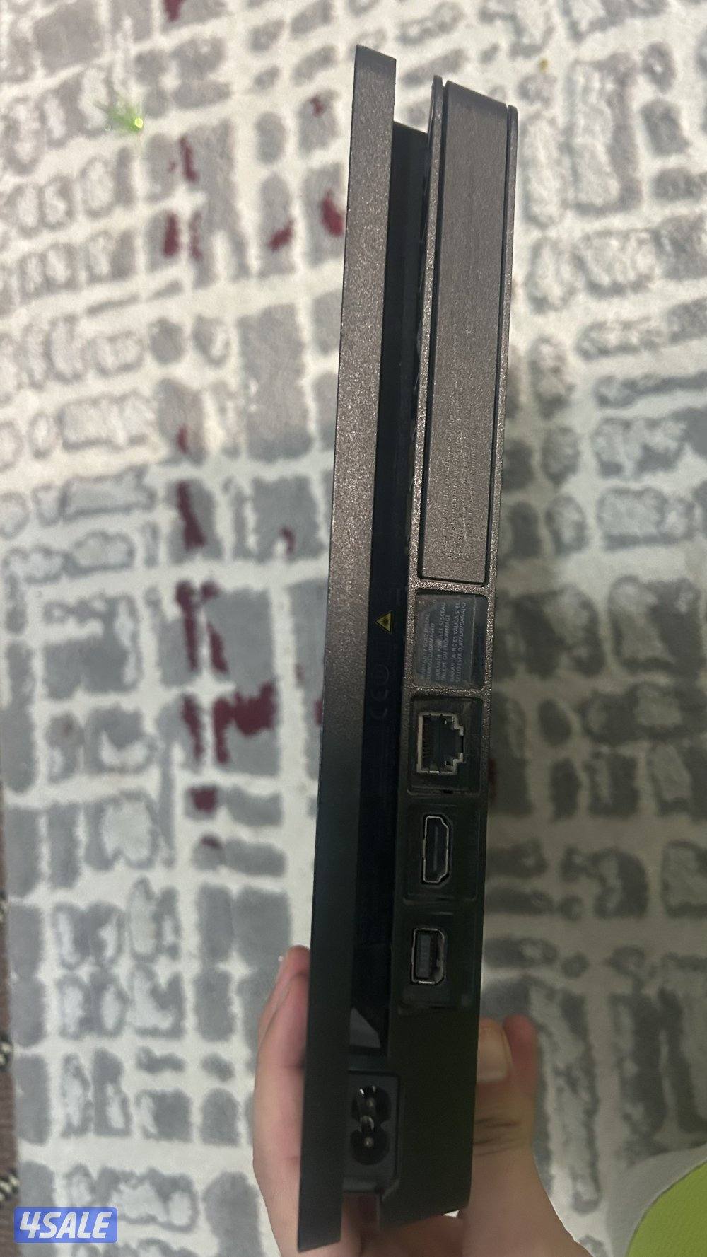 سوني فور سليم نظيف1