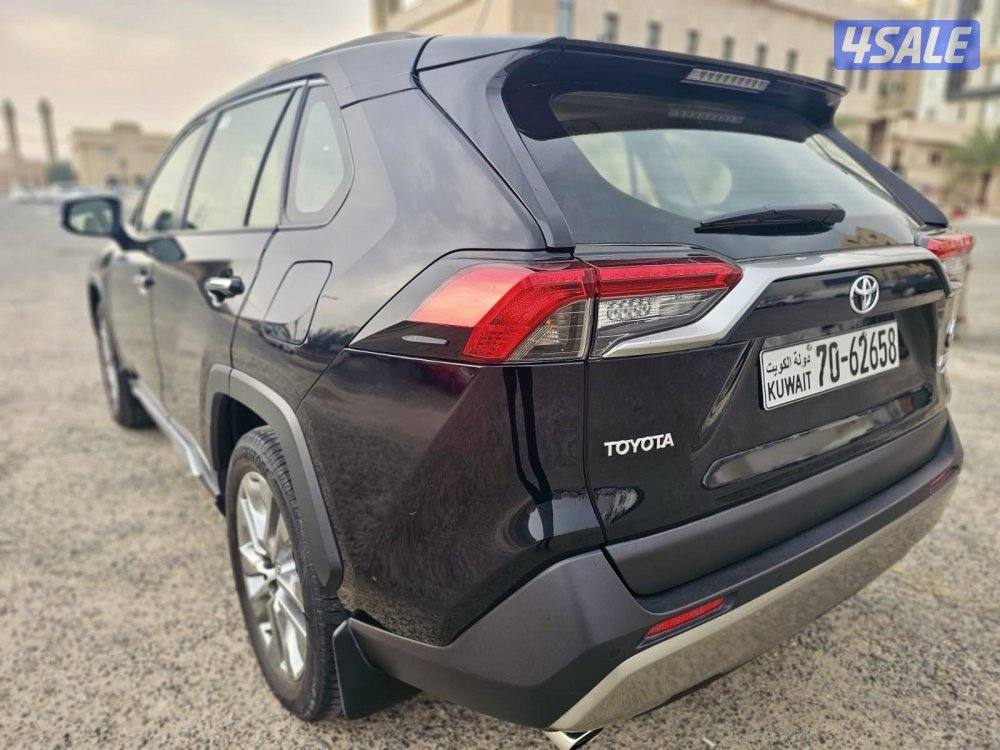 Toyota Rav 4-2023 Top model Alsayer service6