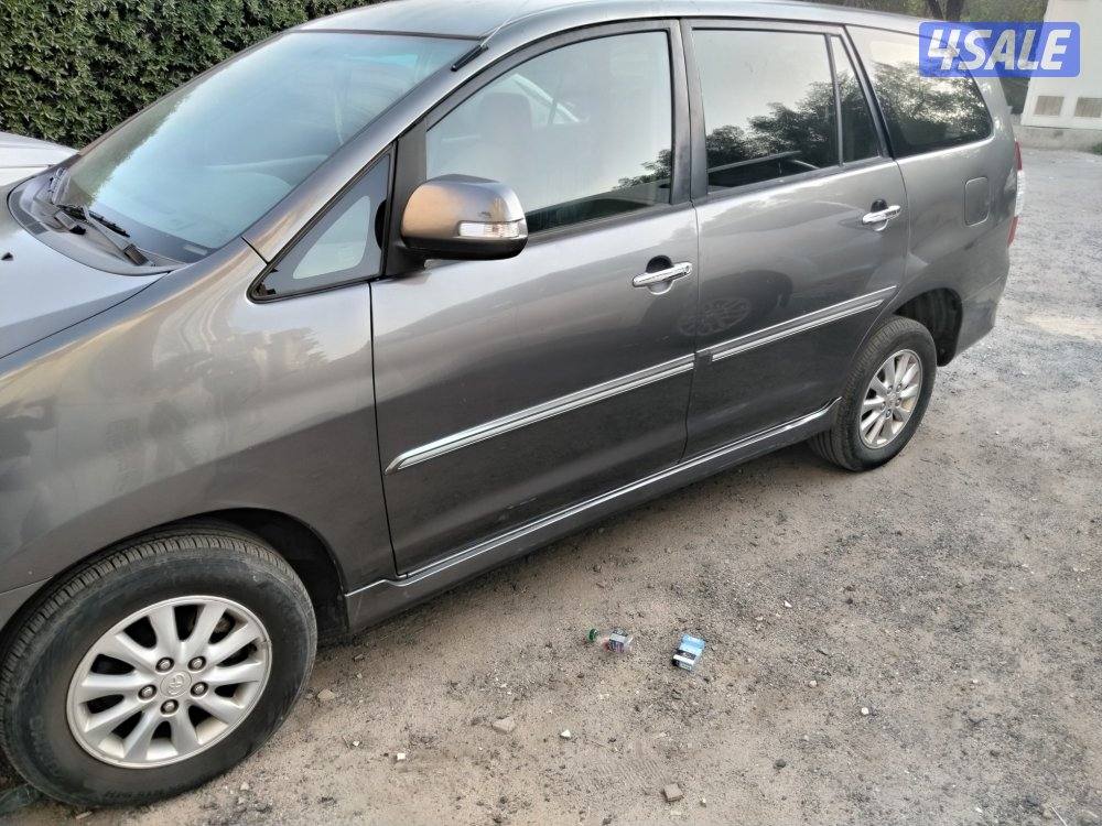 تويوتا انوفا    موديل 20151