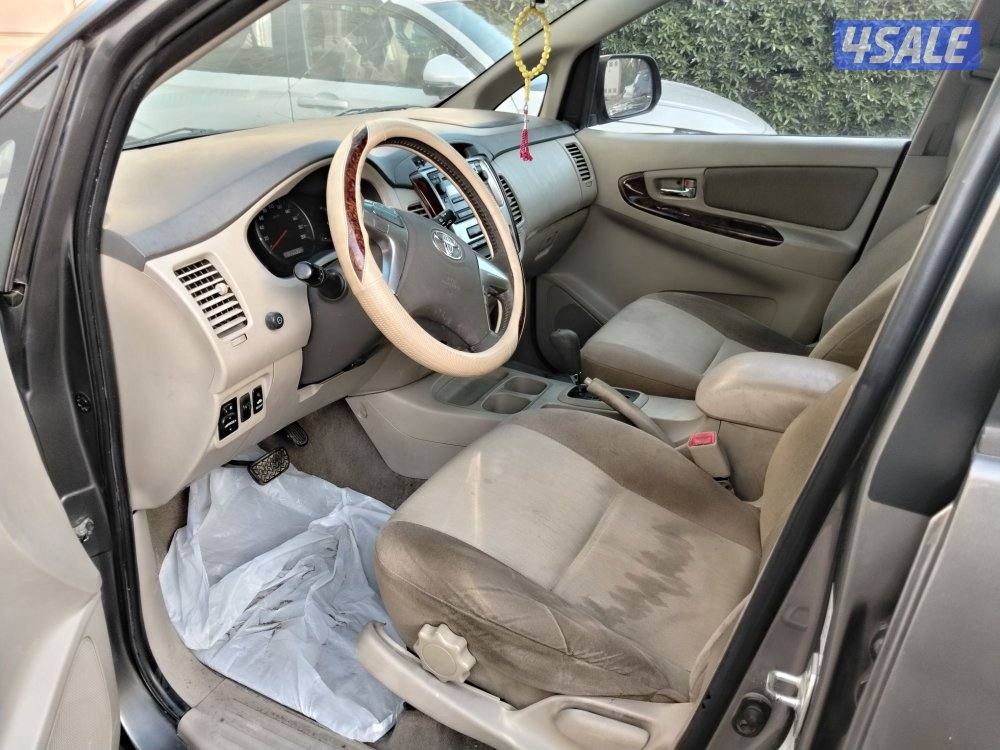 تويوتا انوفا    موديل 20156