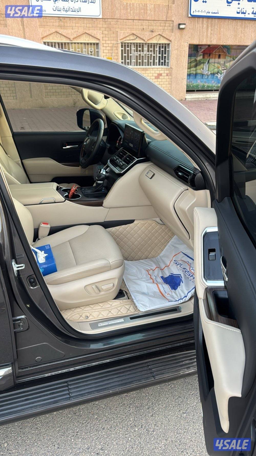 لاند كروزر 2024 بحالة الوكالة4