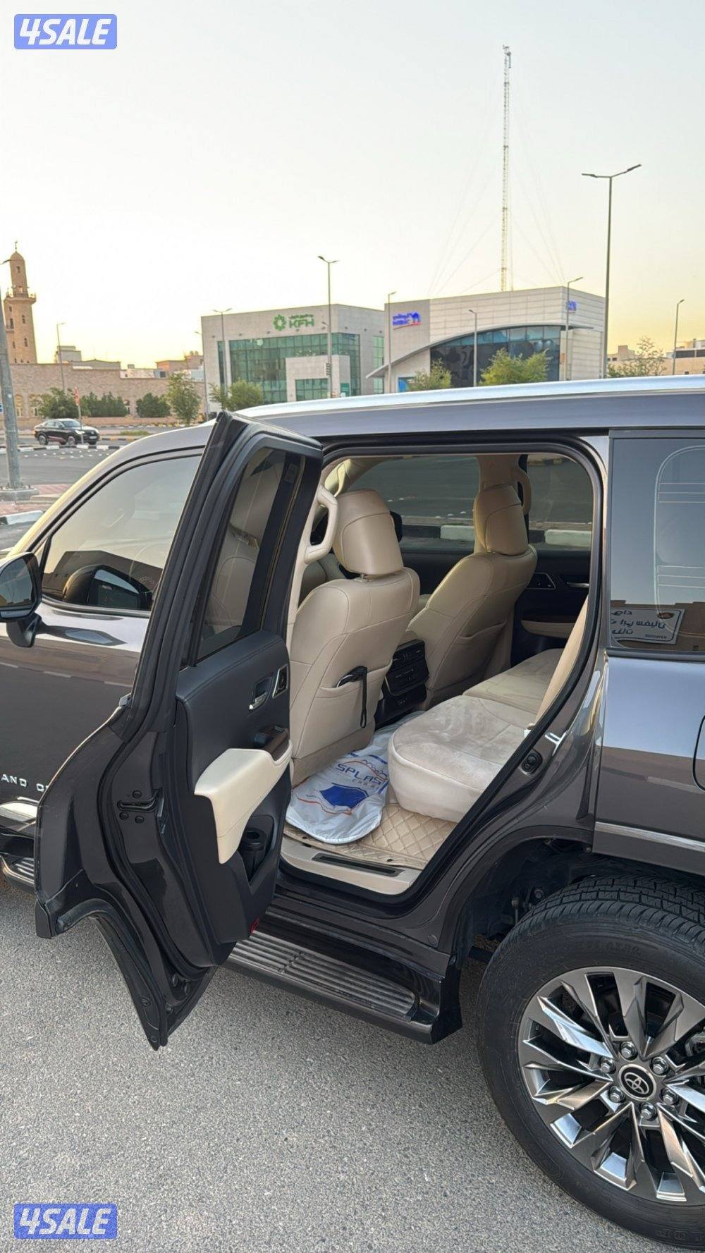 لاند كروزر 2024 بحالة الوكالة5