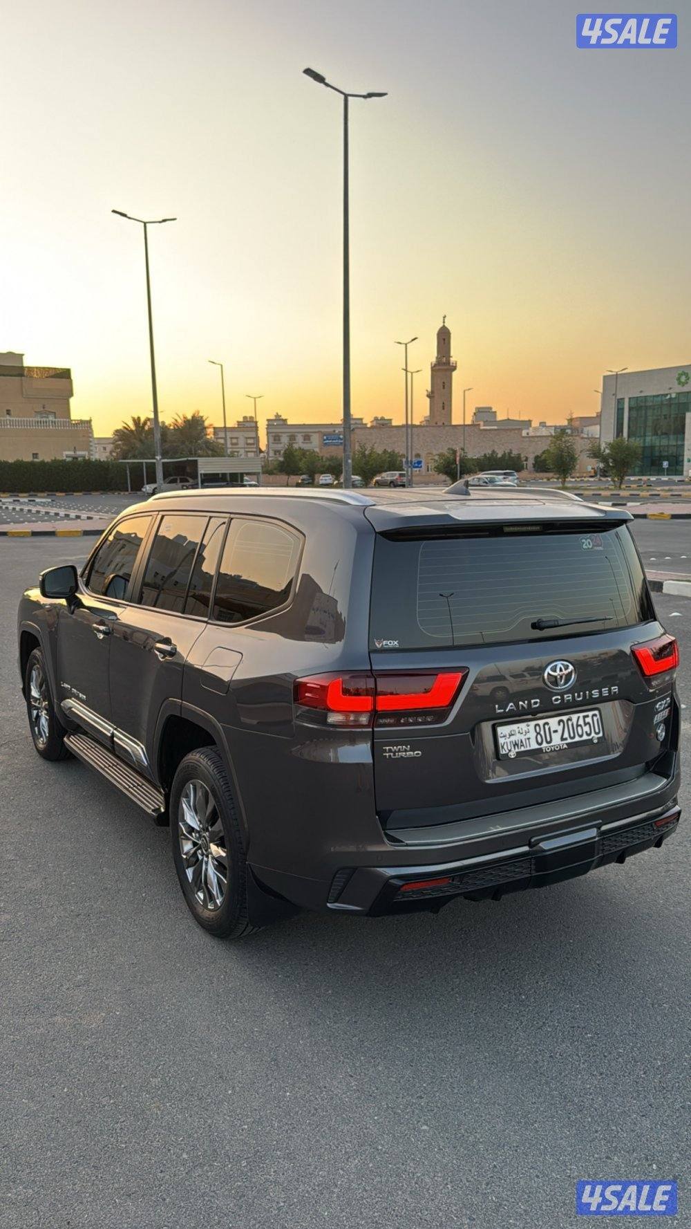 لاند كروزر 2024 بحالة الوكالة8