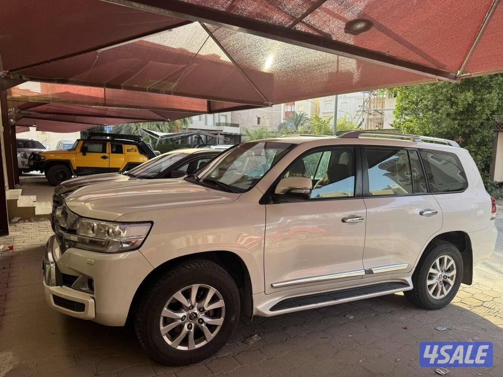 للبيع لاتد كروزر موديل 20190