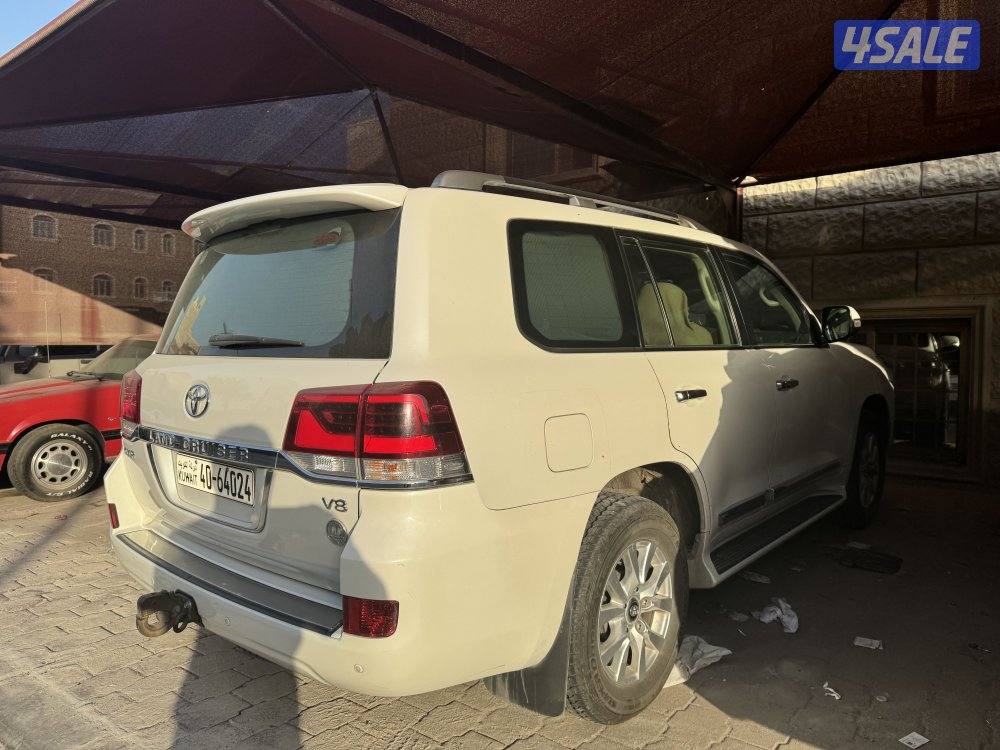 للبيع لاتد كروزر موديل 20193