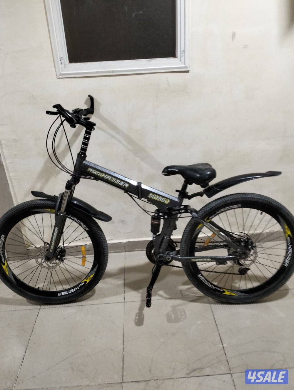 الحاله جيده جدا لكن اخر ترسين لا يعملان جيداً. الدراجه قابله للطي0