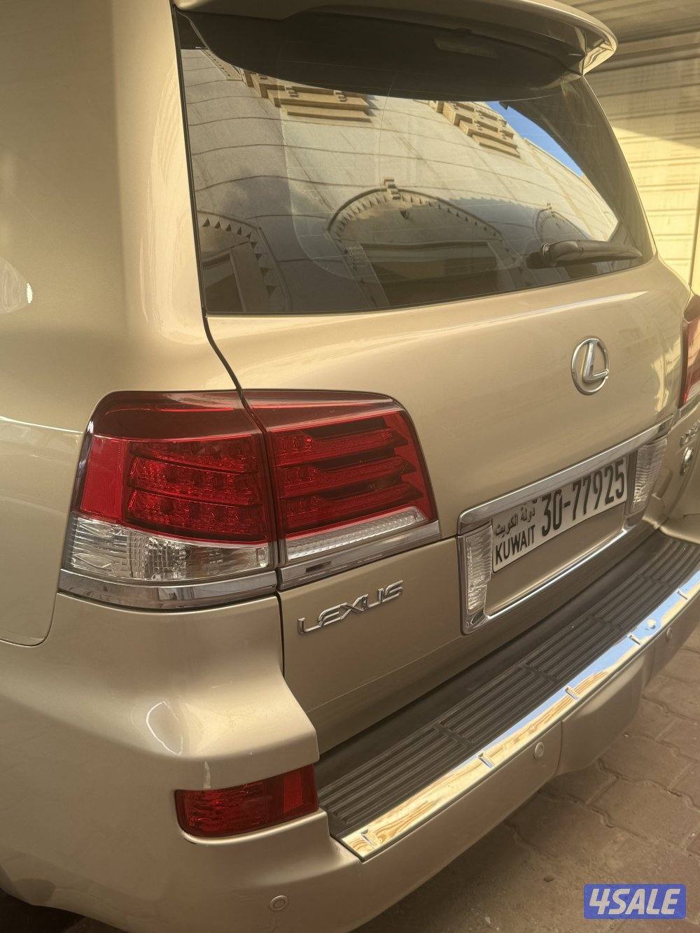 جيب لكزس LX570 موديل 2015 درجة أولى وارد الساير للبيع0