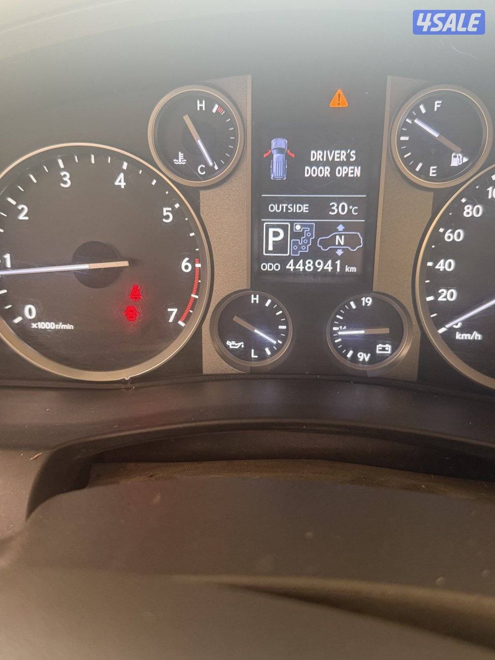 جيب لكزس LX570 موديل 2015 درجة أولى وارد الساير للبيع7