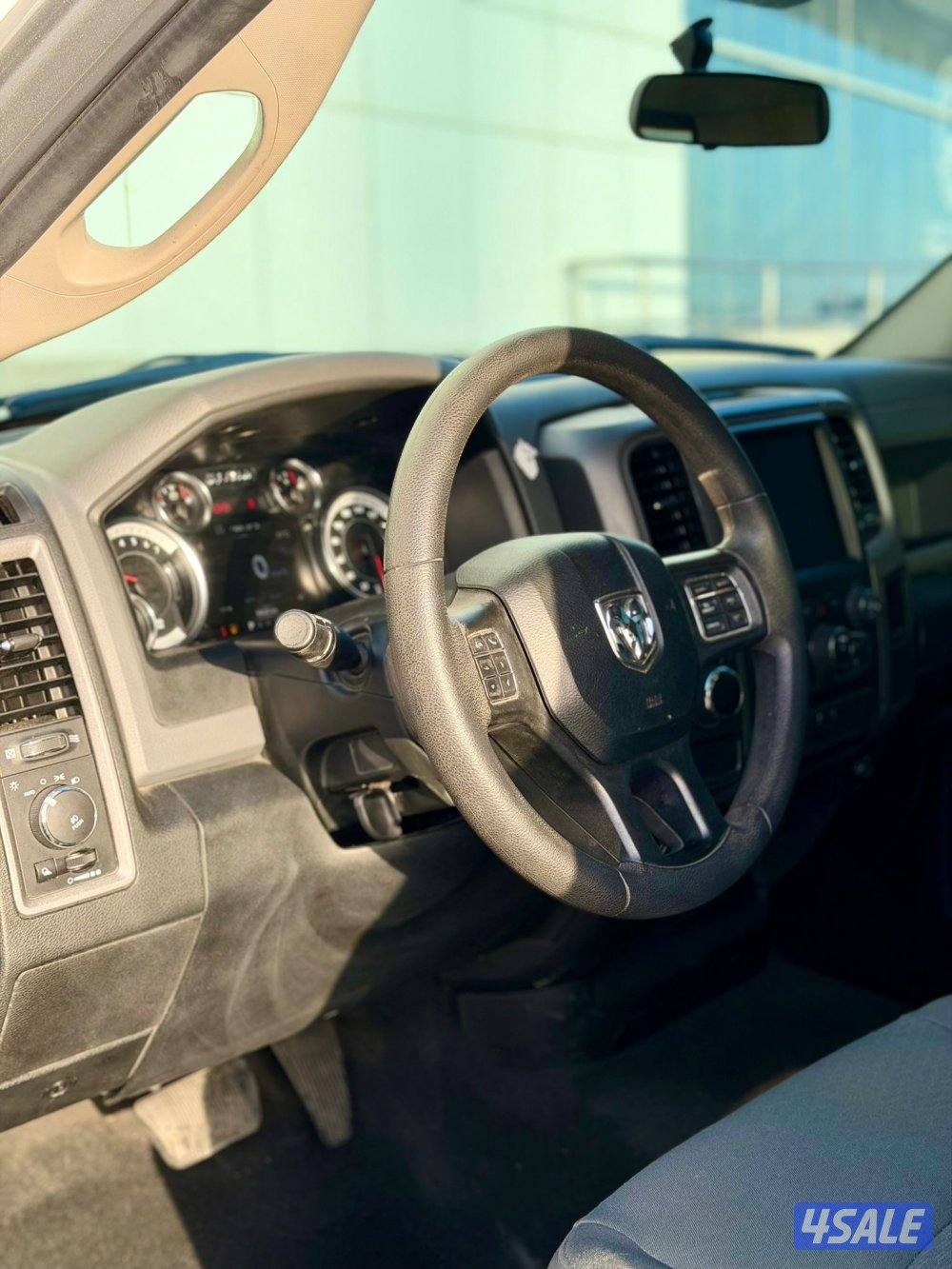 دودج رامي HEMI 5.7 R/T عداد 994