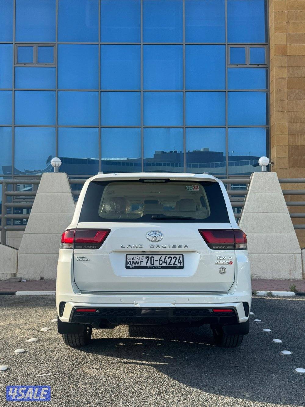 للبيع لاند كروزر ٢٠٢٣ ايرو اس3