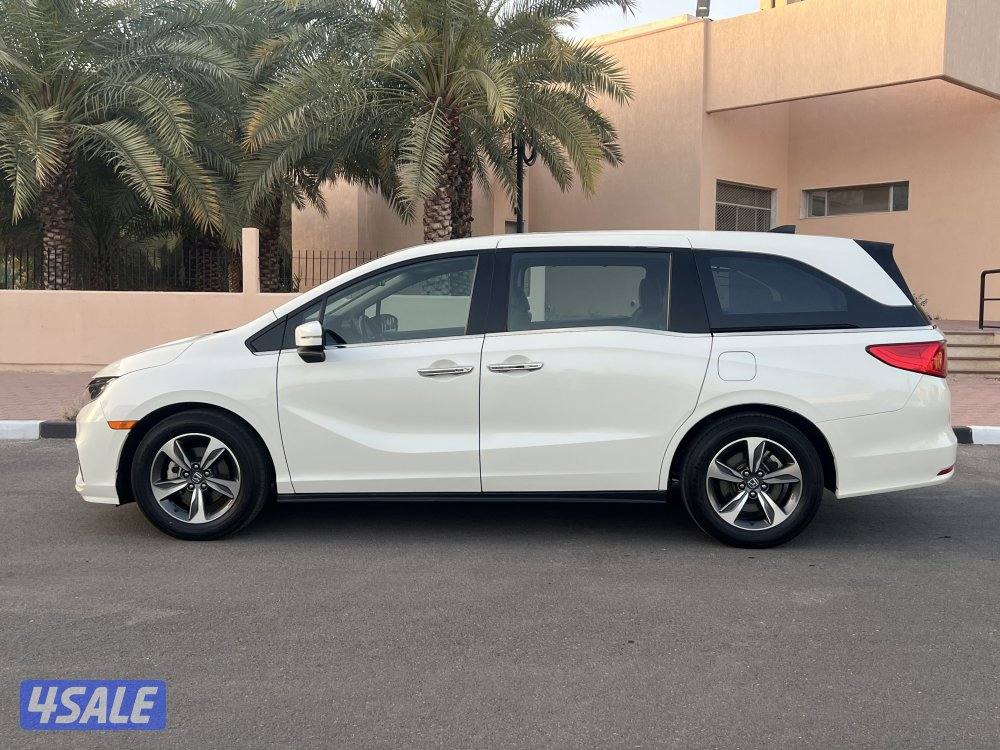 هوندا اوديسي موديل 2018 عداد190 الف صبغ الوكاله عدا قطعه شرط الفحص1