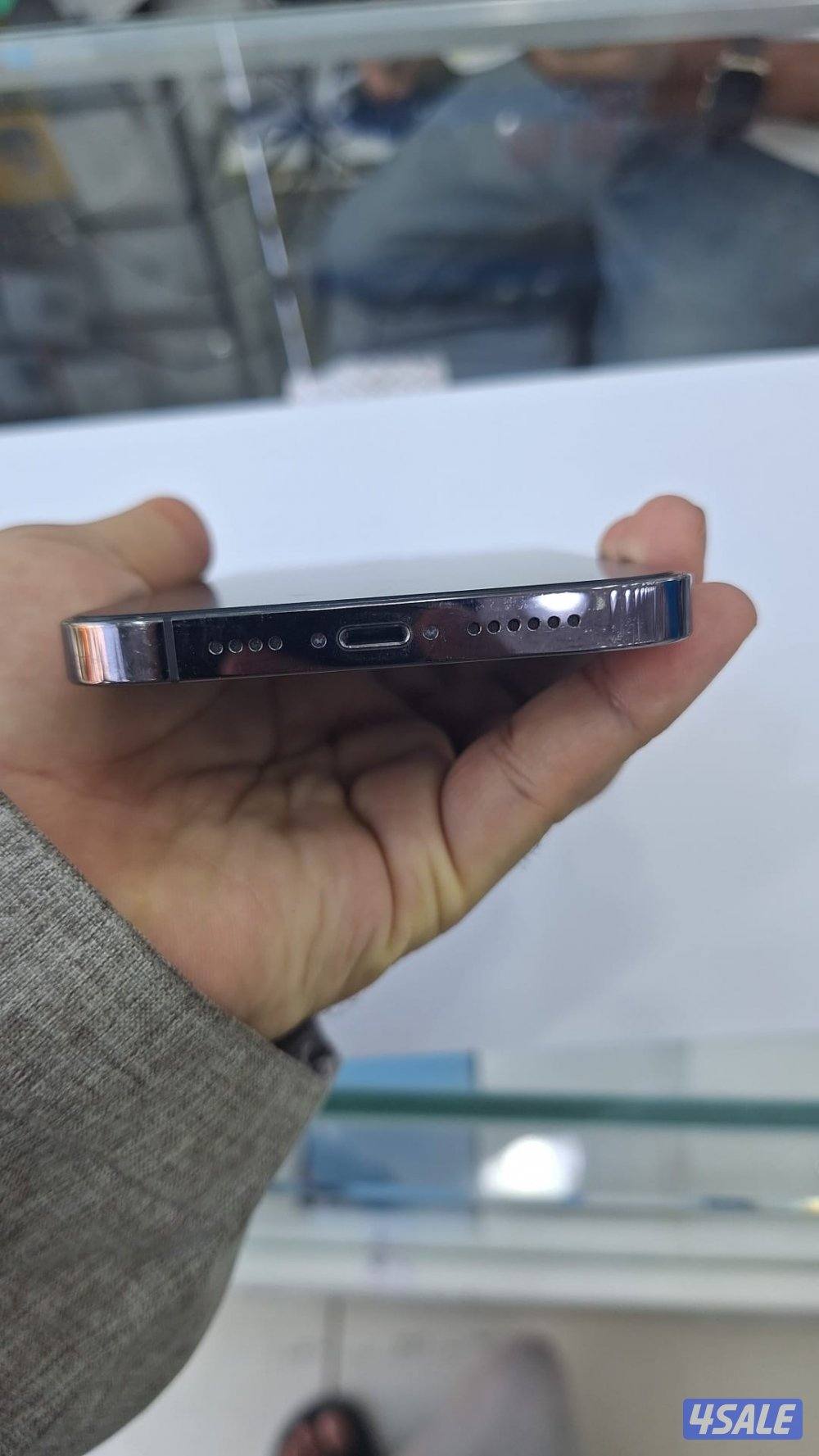 للبيع ايفون ١٤ بروماكس ٢٥٦ جيجا بطاريه ٨٠ معه كرتونه جهاز جدا نظيف2