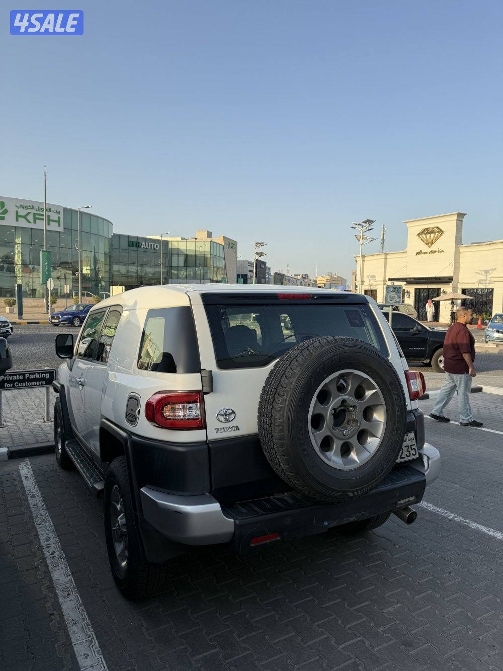 للبيع تيوتا اف جي ٢٠١٢4