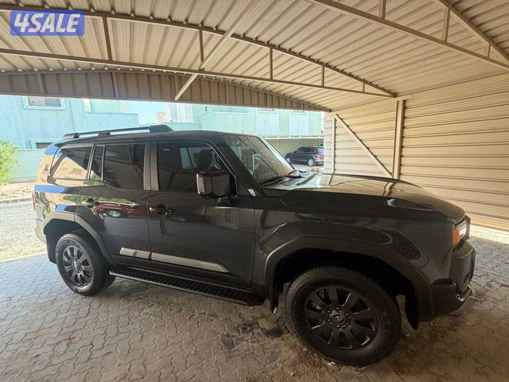 تيوتا برادو 2025/WX / عداد 8000 بحاله المصنع شرط الفحص للبيع1