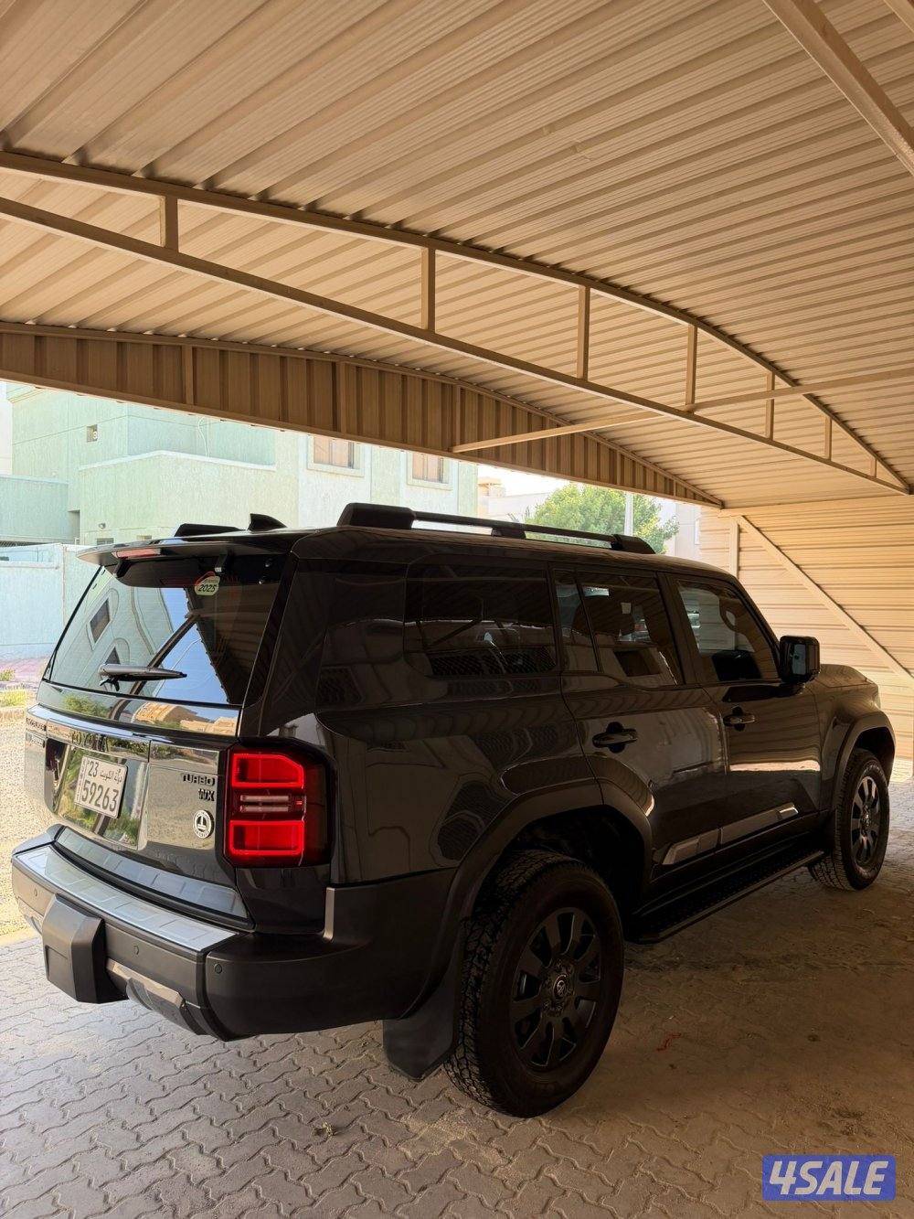 تيوتا برادو 2025/WX / عداد 8000 بحاله المصنع شرط الفحص للبيع5