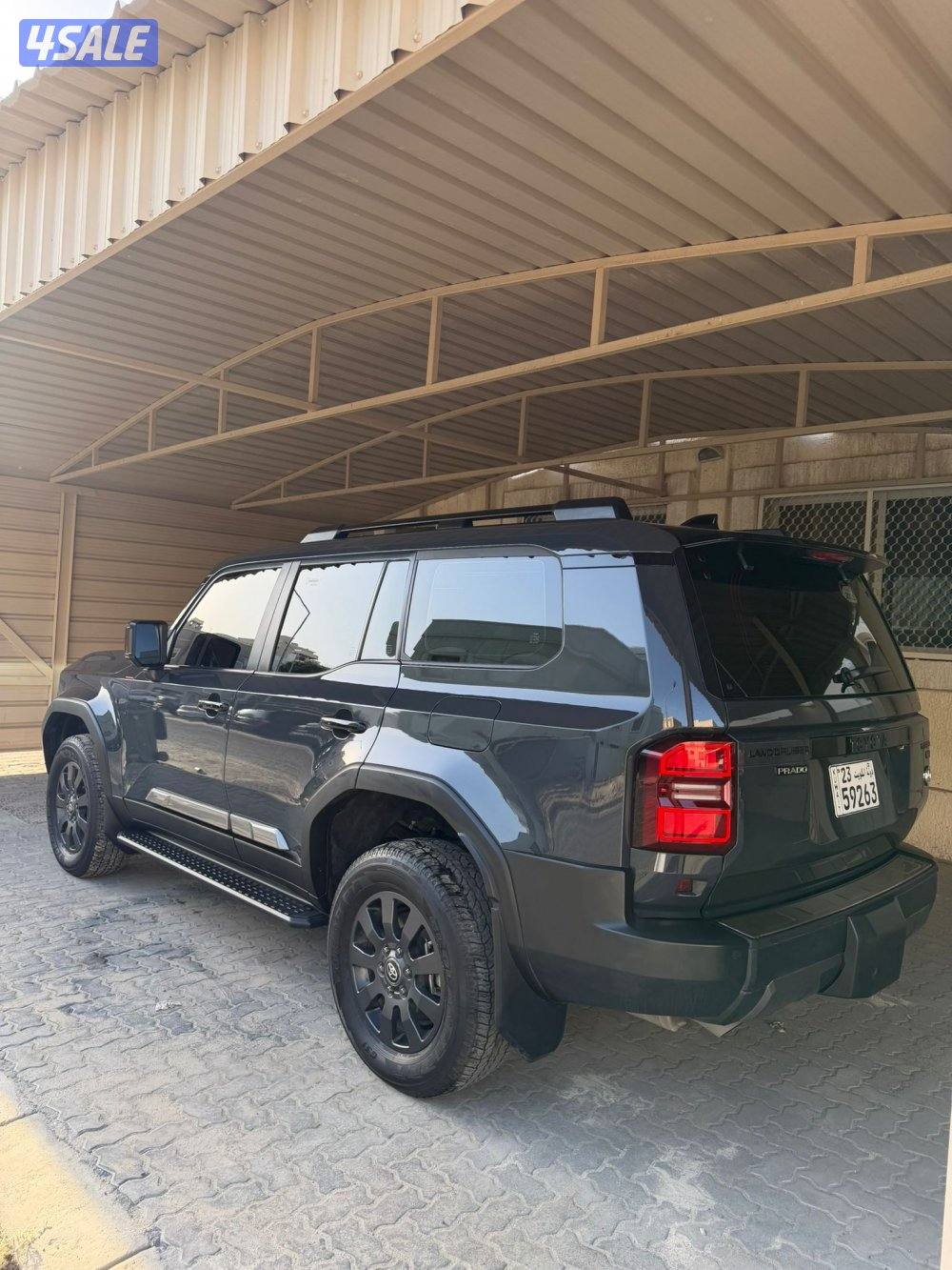 تيوتا برادو 2025/WX / عداد 8000 بحاله المصنع شرط الفحص للبيع10