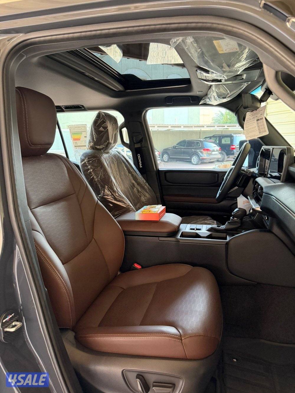 تيوتا برادو 2025/WX / عداد 8000 بحاله المصنع شرط الفحص للبيع12