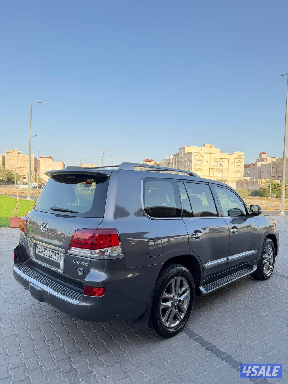 جيب لكزس الساير بحاله ممتازه شرط الفحص بلكامل 2014 للبيع1