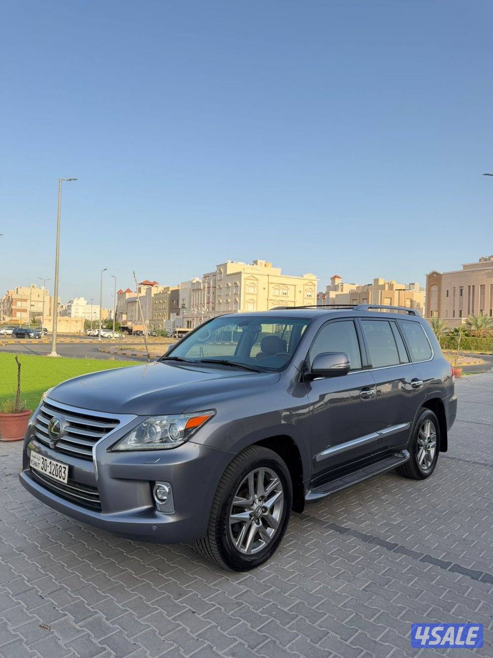 جيب لكزس الساير بحاله ممتازه شرط الفحص بلكامل 2014 للبيع3