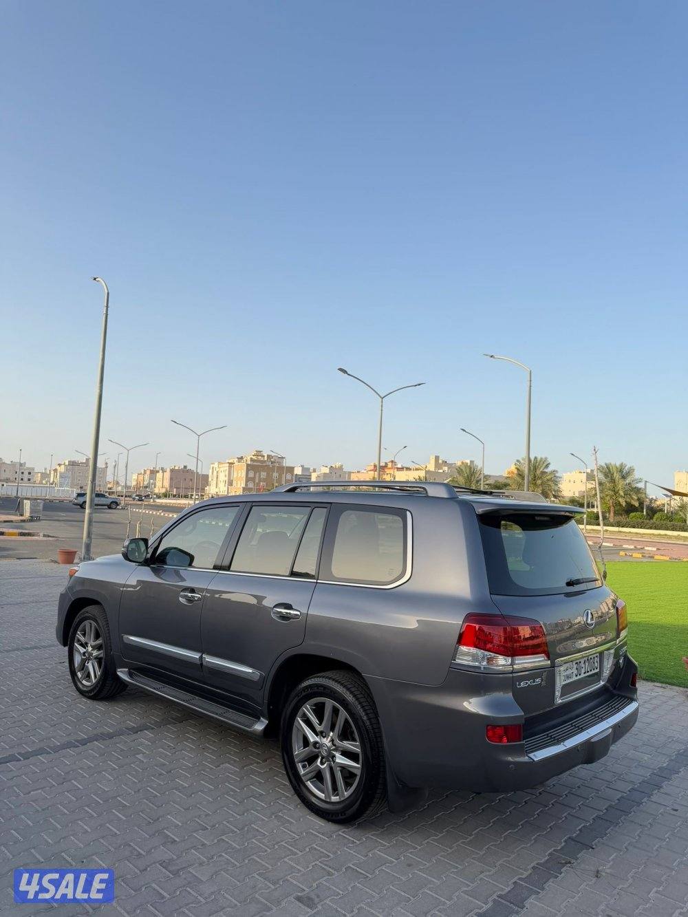 جيب لكزس الساير بحاله ممتازه شرط الفحص بلكامل 2014 للبيع10