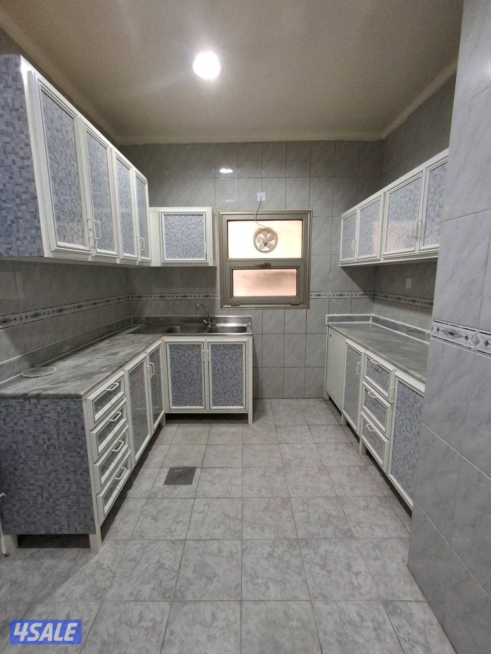 للايجار شقق بالمنقف قطعه ٤ سوبر ديلوكس0