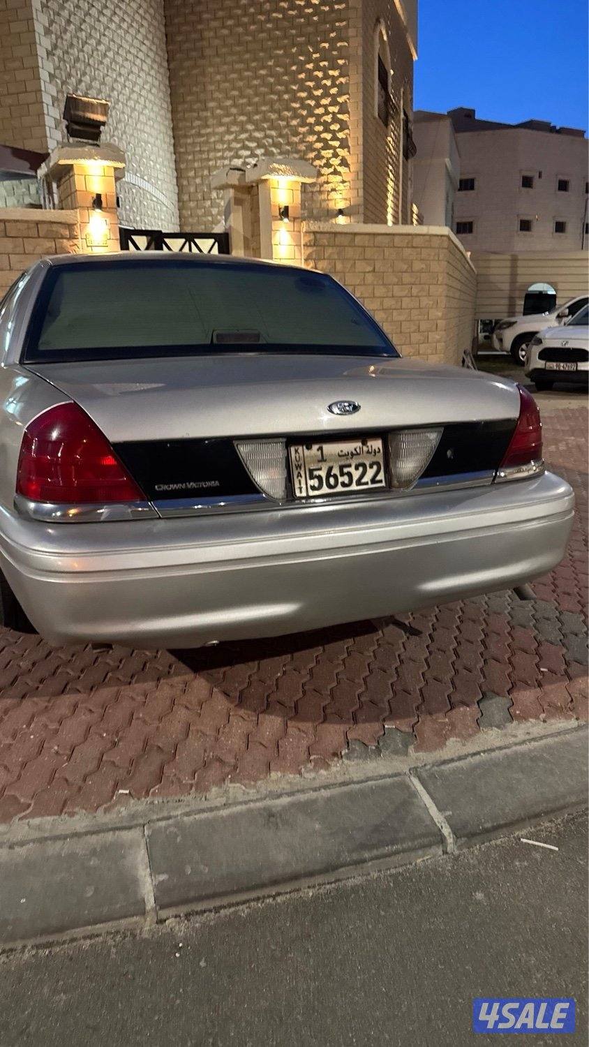 فورد فكتوريا ٢٠١١0