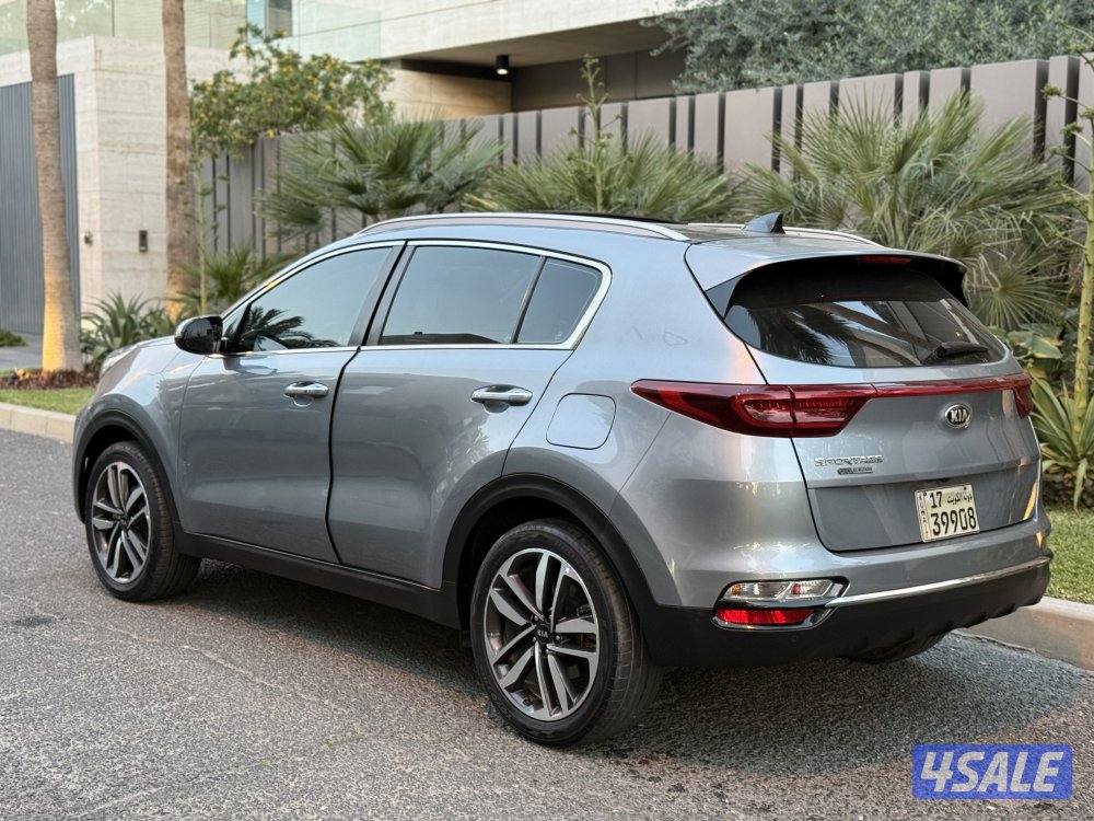 كيا سبورتاج صبغ الوكالة عداد 100 الف5