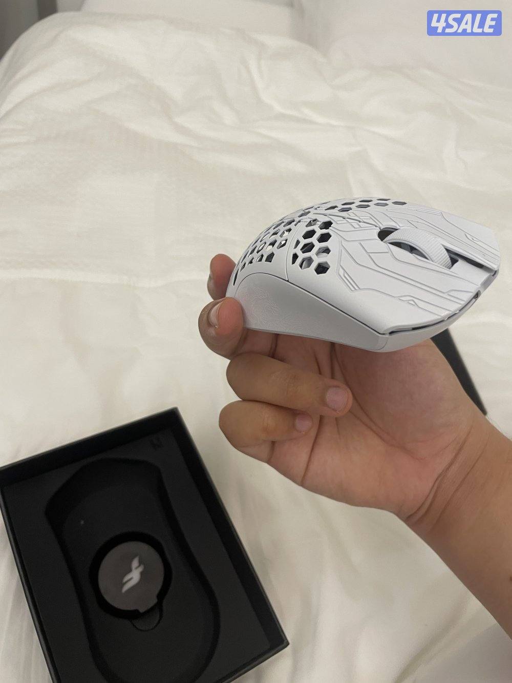 Finalmouse Frostlord medium غير مستعمل جديد1