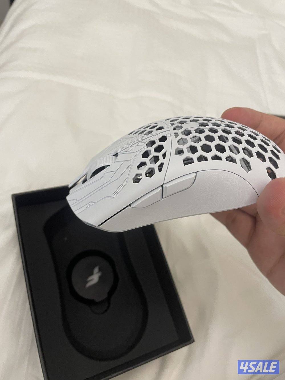 Finalmouse Frostlord medium غير مستعمل جديد2