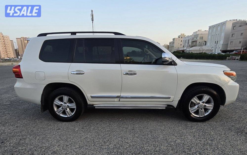 للبيع لاندكروزر V62