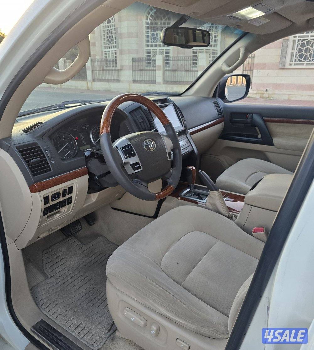 للبيع لاندكروزر V65