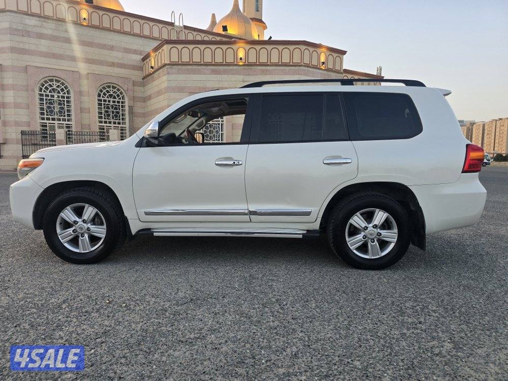 للبيع لاندكروزر V67