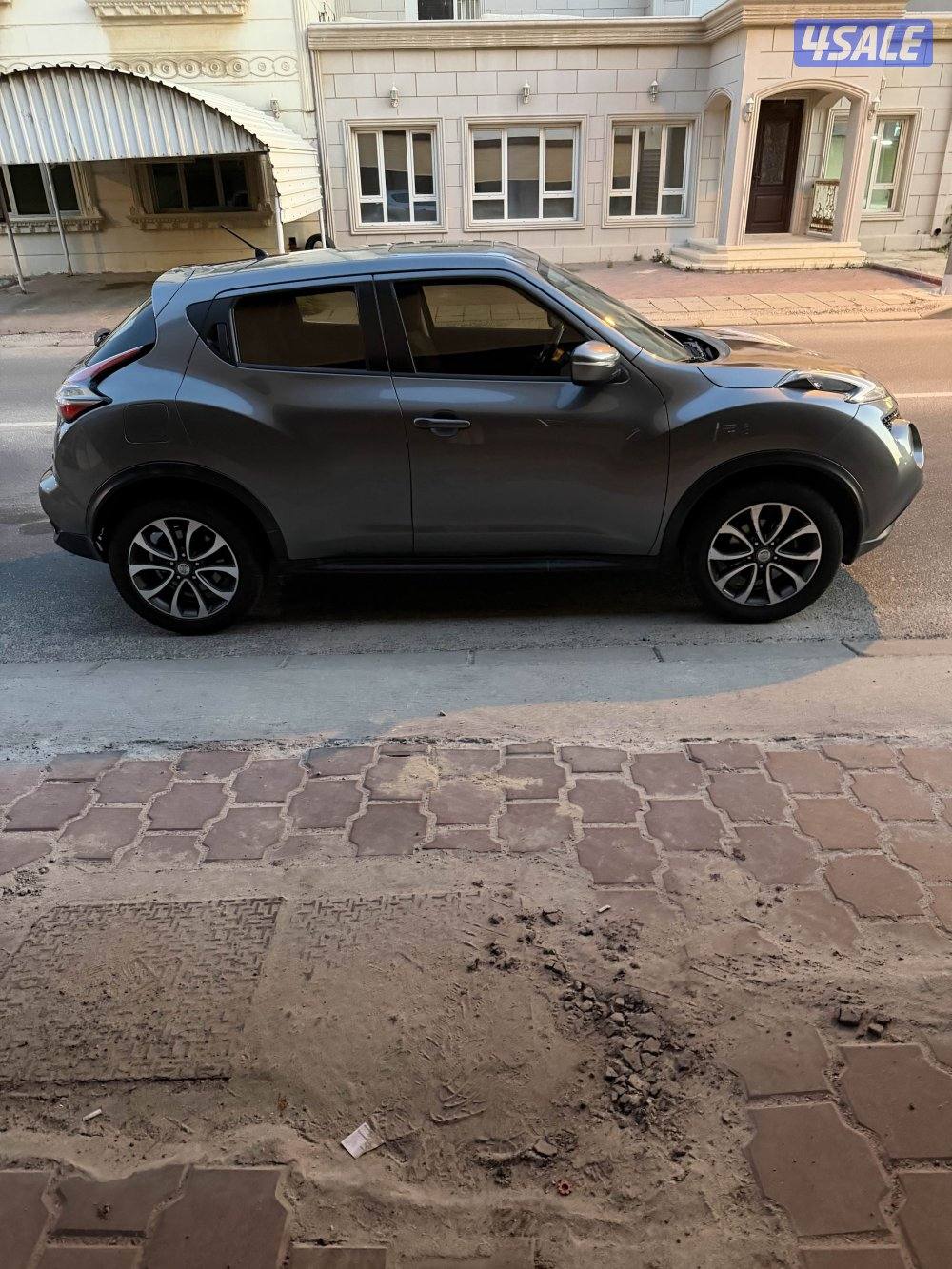 للبيع نيسان جوك  موديل ٢٠١٥3